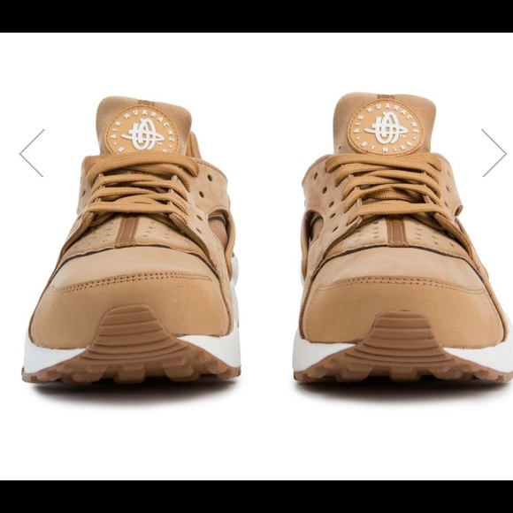 Sold !!Nike Air Huarache man size 9.5 med brown 👟 - Picture 5 of 8